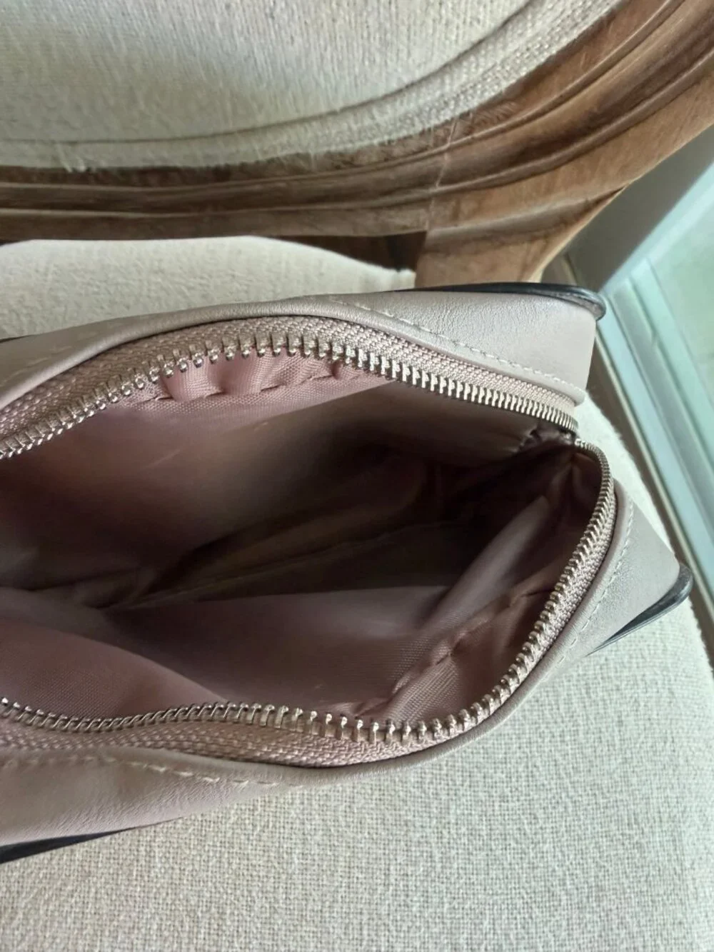 Steve Madden Belt Bag Fanny Pack Crossbody Bag Taupe Beige Logo